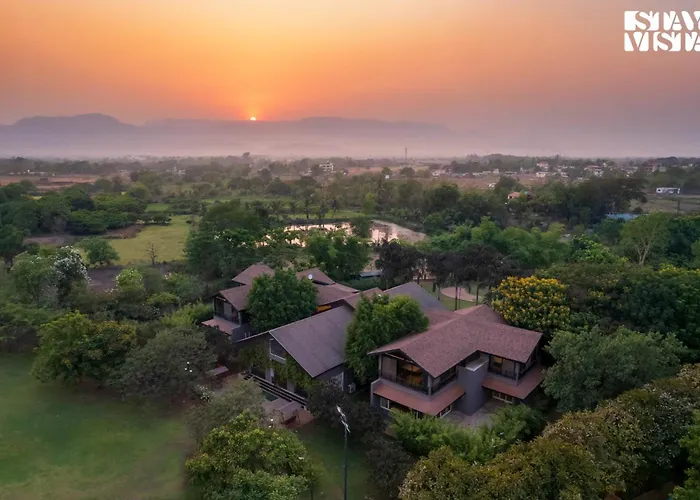 Nivaant Farms By Stayvista - Green Retreat With Pool, Orchard, Jacuzzi & Gazebo Karjat